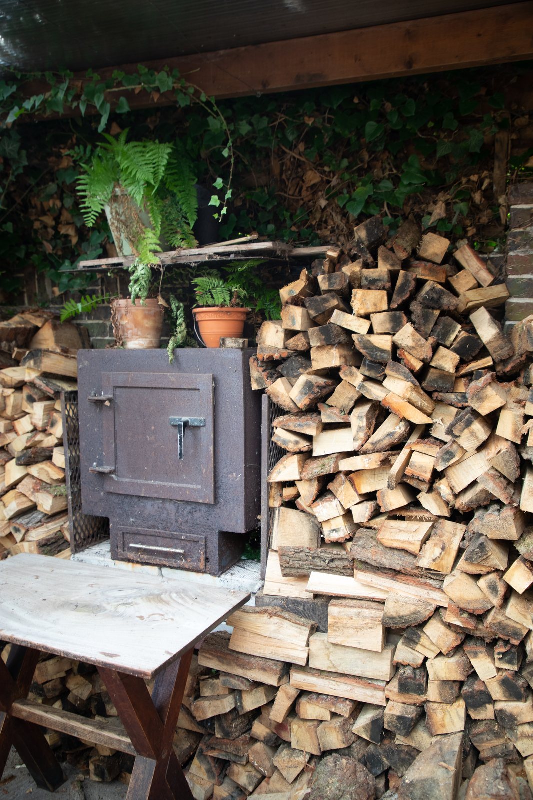 Log store at The Yew Tree Inn